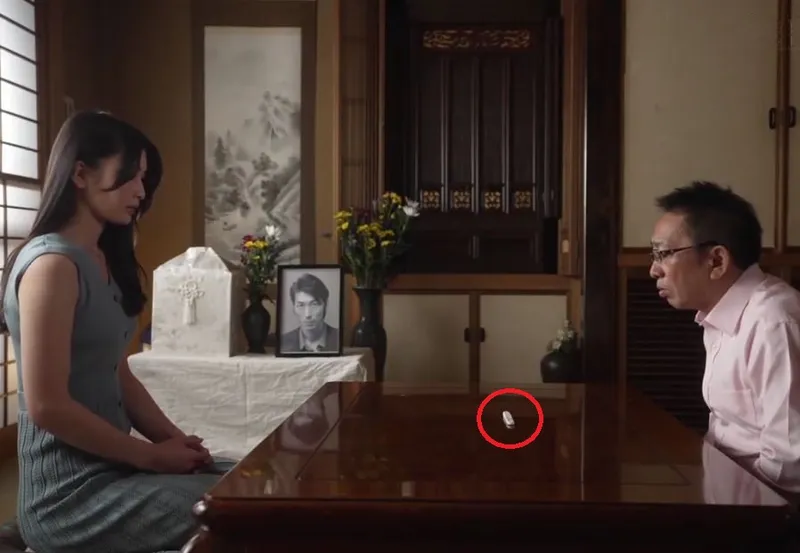 Một ngày sau tang lễ người chồng, bạn gái của con trai đã bị bố anh xã ép làm tình không bao đến mang thai